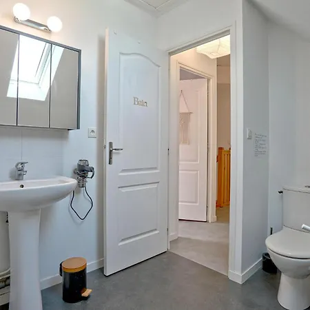 La Maison D'ici Et D'ailleurs