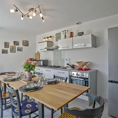 La Maison D'ici Et D'ailleurs בית נופש Créances