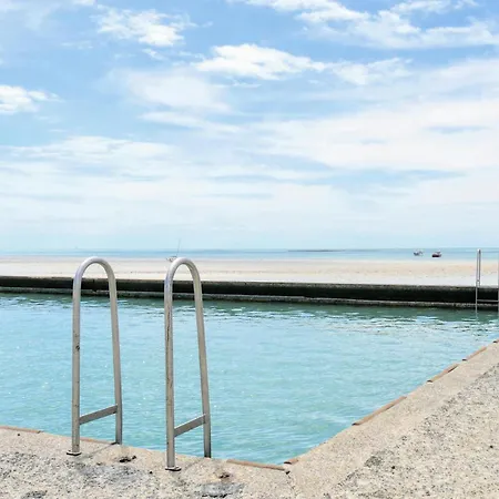 Hébergement de vacances Awesome In With Wifi&2 Bedrooms Créances
