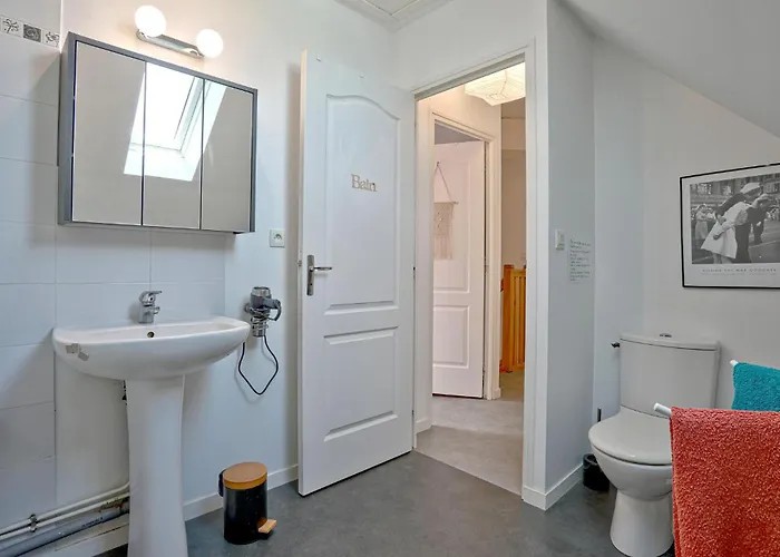 La Maison D'ici Et D'ailleurs